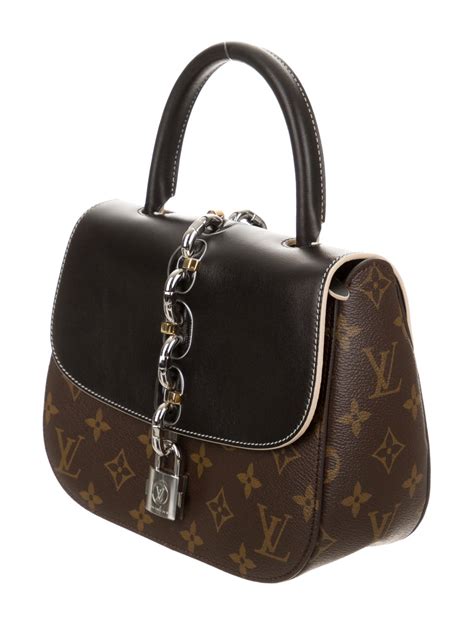 louis vuitton chain it bag|Louis Vuitton evening bag.